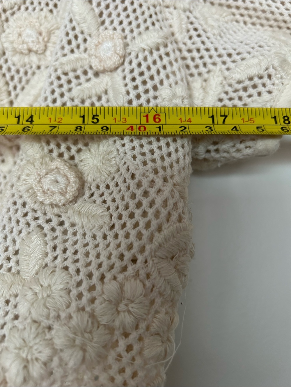 Maeve Anthropologie cream color crochet floral rosette cardigan shrug one size - Picture 10 of 11